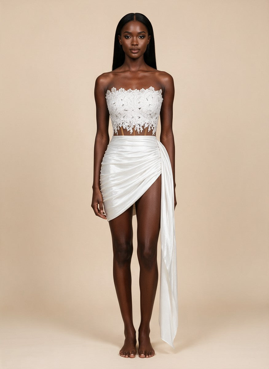 Azahar – Conjunto de corsé de encaje floral y minifalda drapeada de satén blanco – Lentejuelas Couture