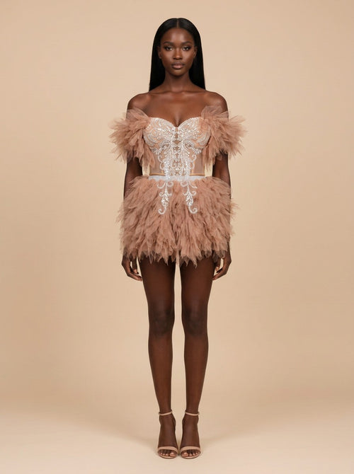 Camelia – Conjunto de corsé con pedrería, volantes en los hombros y minifalda de volantes – Lentejuelas Couture