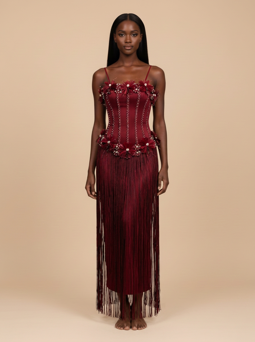Burdeos · Vestido midi burdeos con flecos y flores de pedrería